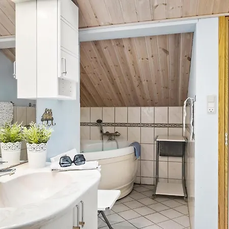 In With Sauna *